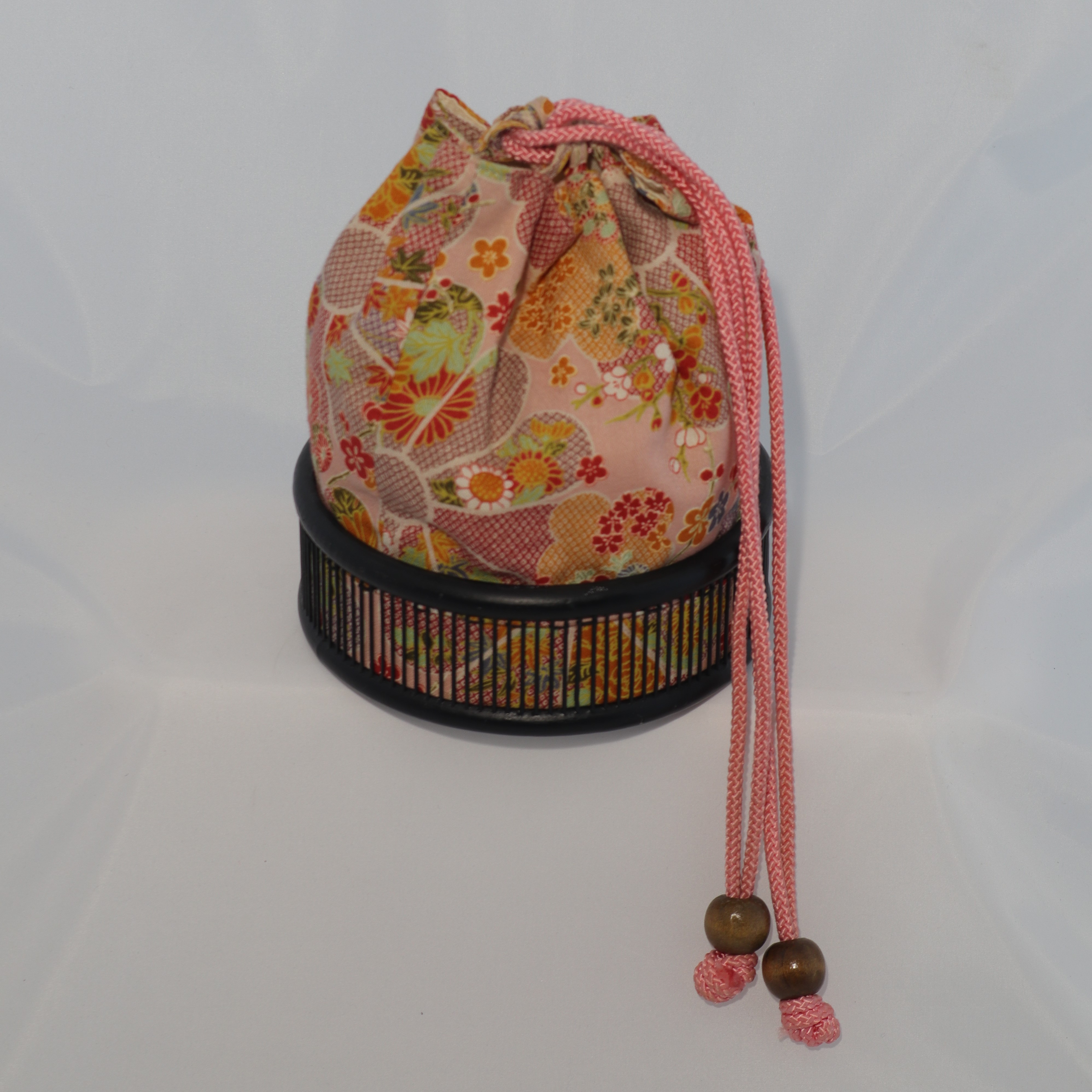Kimono Tasche mit rundem Korb 
